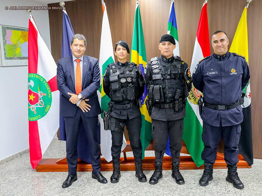 Heróis Nacionais, do DF: PMs agredidos em ato antidemocrático de 8 de janeiro são promovidos por bravura