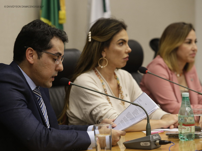 IGESDF apresenta relatório de gestão de saúde à CLDF