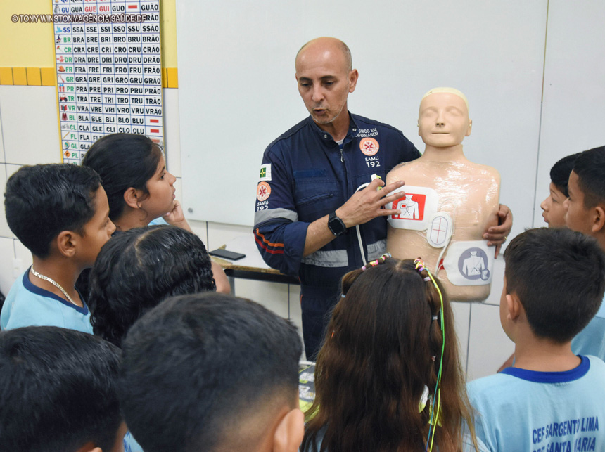Projeto Samuzinho capacita estudantes sobre situações de emergência