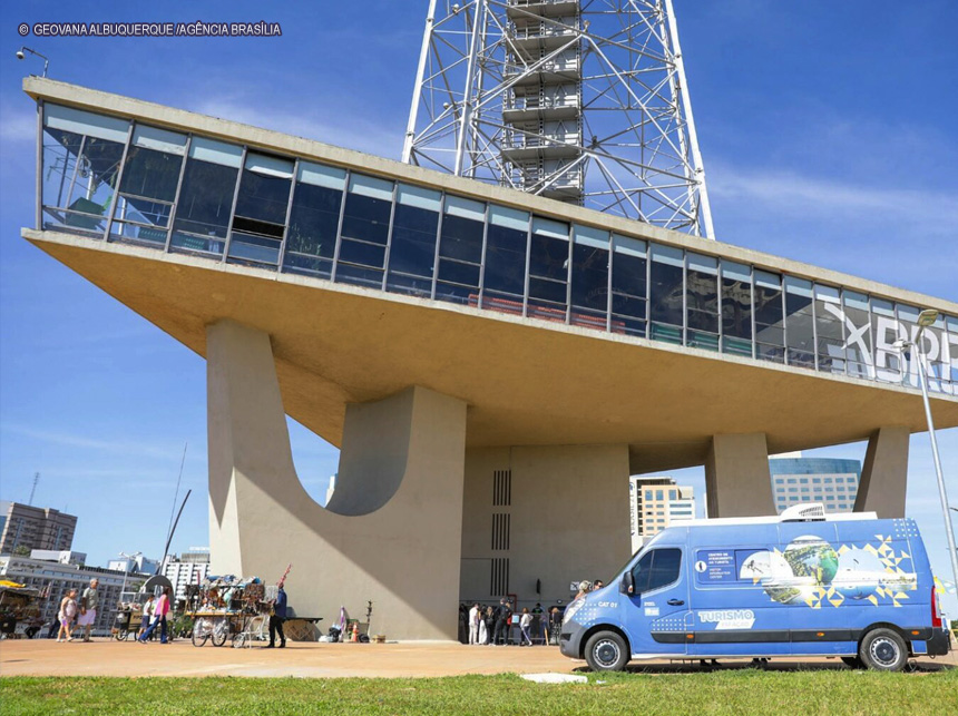 Destino querido por estrangeiros, Brasília investe em informação ao turista
