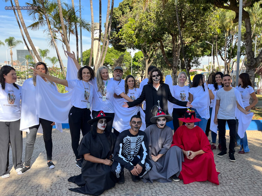 Equipe da UBS 2 de Taguatinga faz apresentação contra o tabagismo