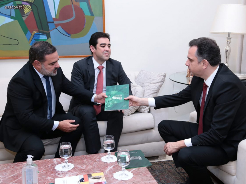 Com ressalvas referentes a ‘distorções’ de R$ 1,28 trilhão TCU aprova contas de Bolsonaro para 2022