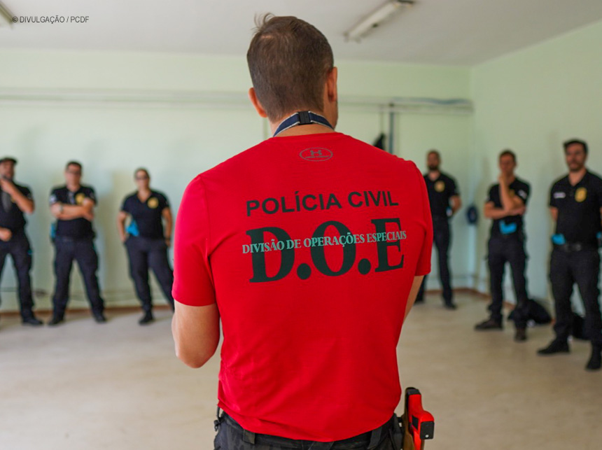 Policiais civis são capacitados para intervenções emergenciais em escolas