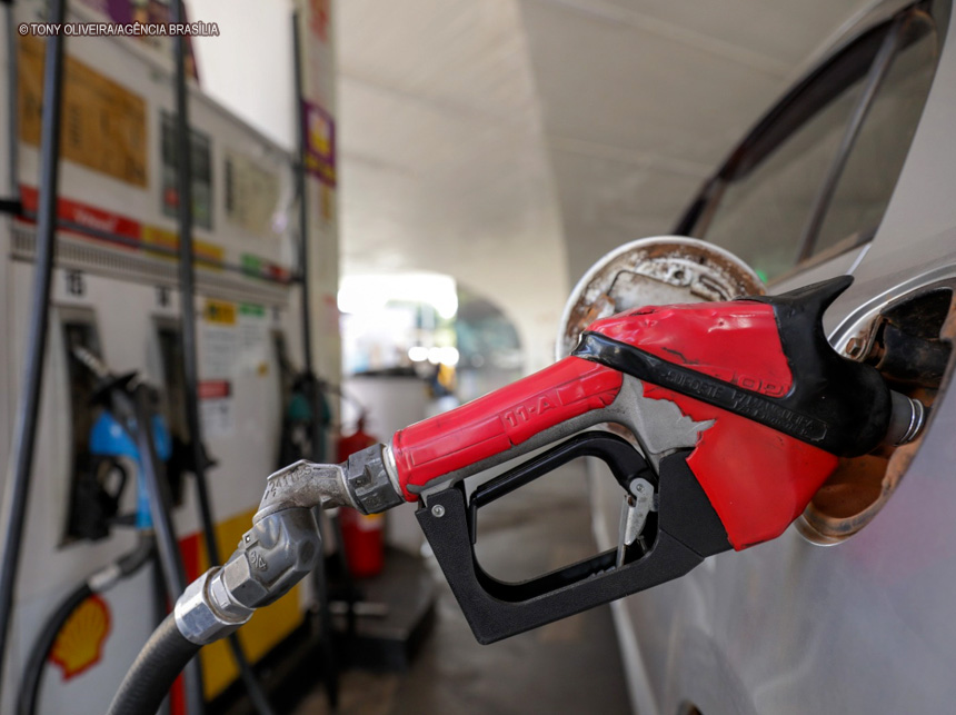 Abusou, denuncie: Fiscalização do Procon-DF ‘enquadra’ 10 postos por aumento no preço da gasolina