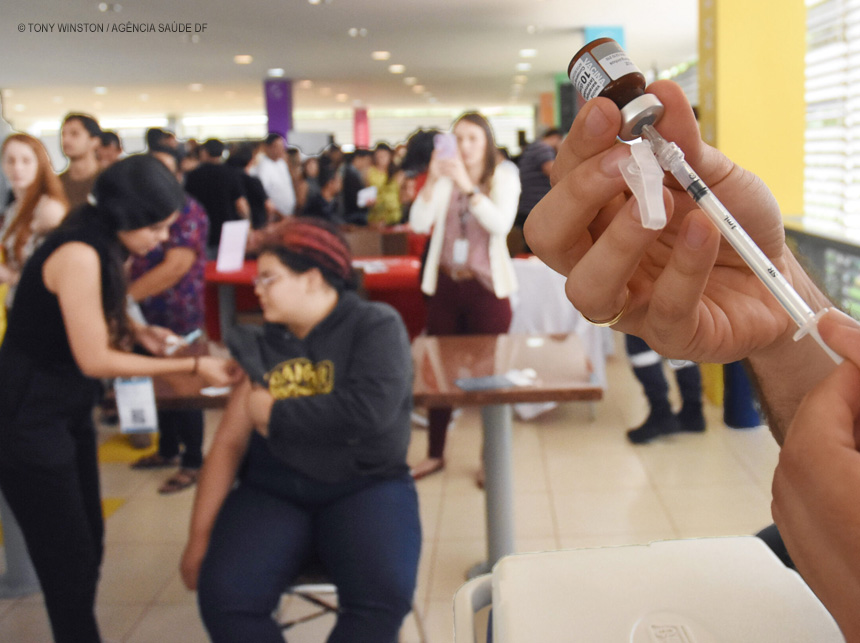 Governo amplia cobertura de vacinação em órgãos públicos do DF