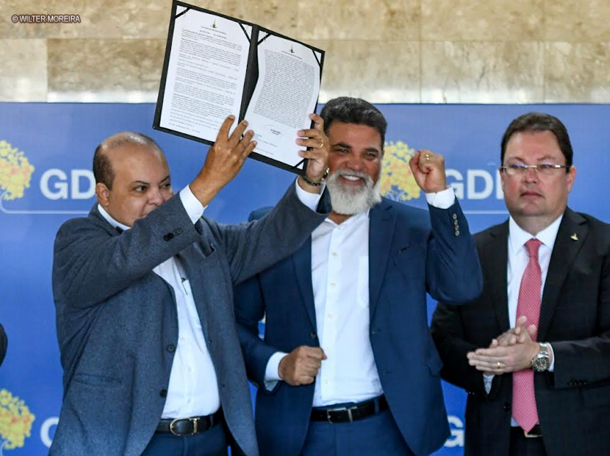 Ibaneis nomeia 500 monitores educacionais e 100 secretários de apoio e outros 100 secretários escolares