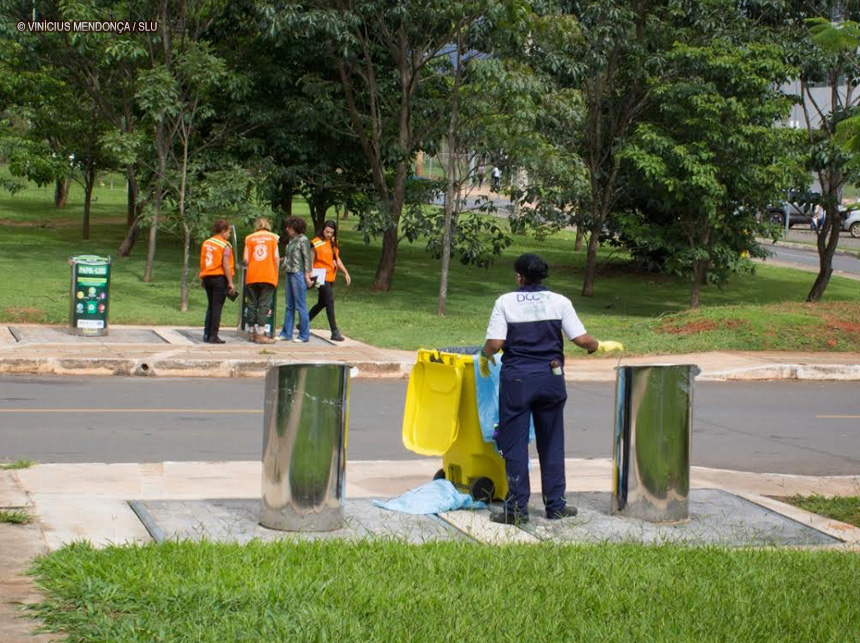Por trás do lixo do Noroeste: Entenda as principais ações e desafios do SLU na região