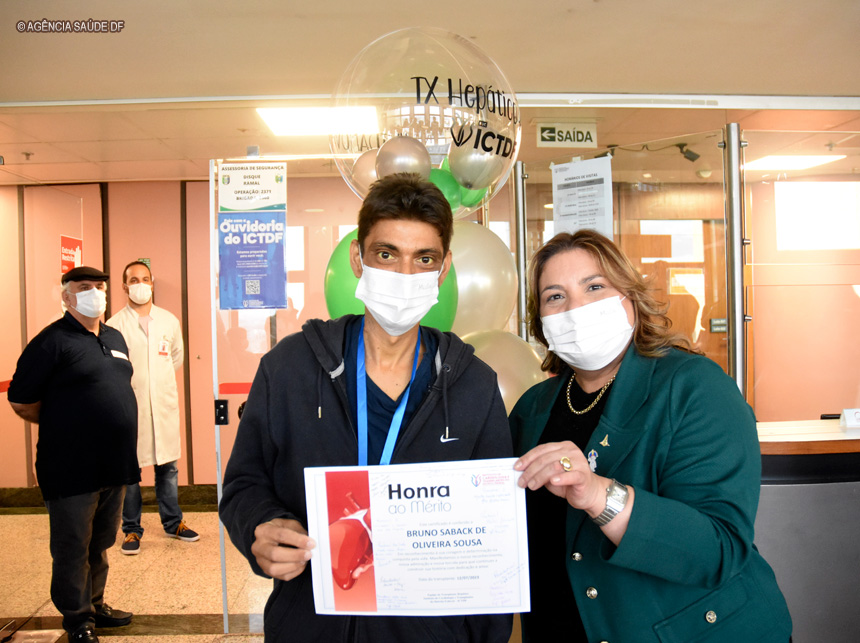 700º paciente transplantado de fígado no DF recebe alta
