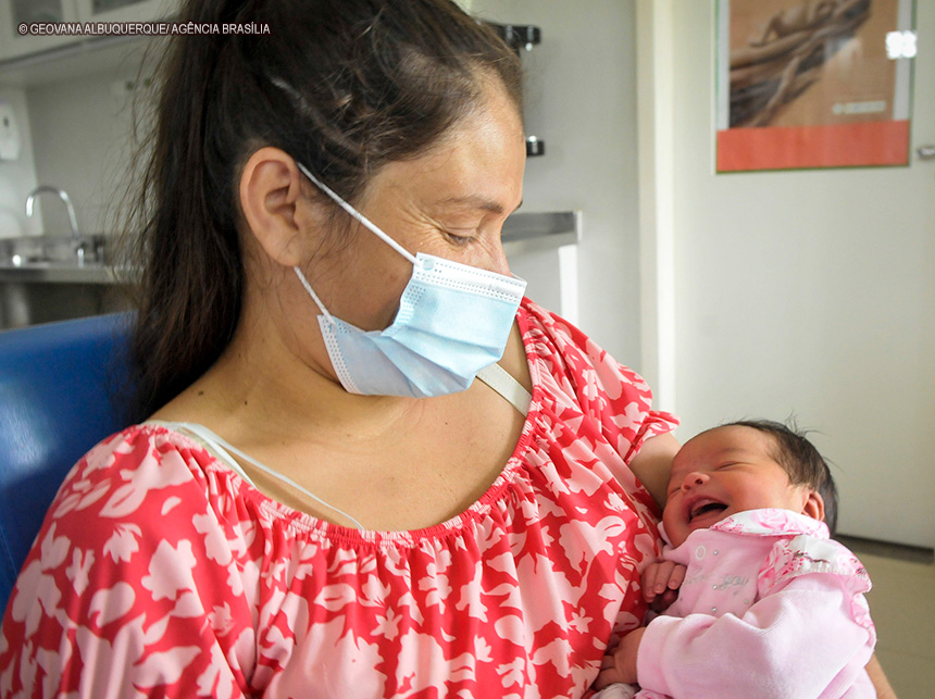 Bancos de leite do DF alimentaram 7.990 bebês no primeiro semestre de 2023