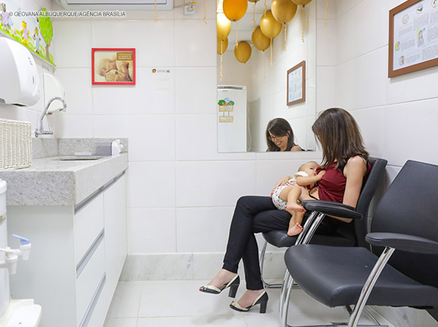 Servidoras do GDF contam com salas de incentivo à amamentação
