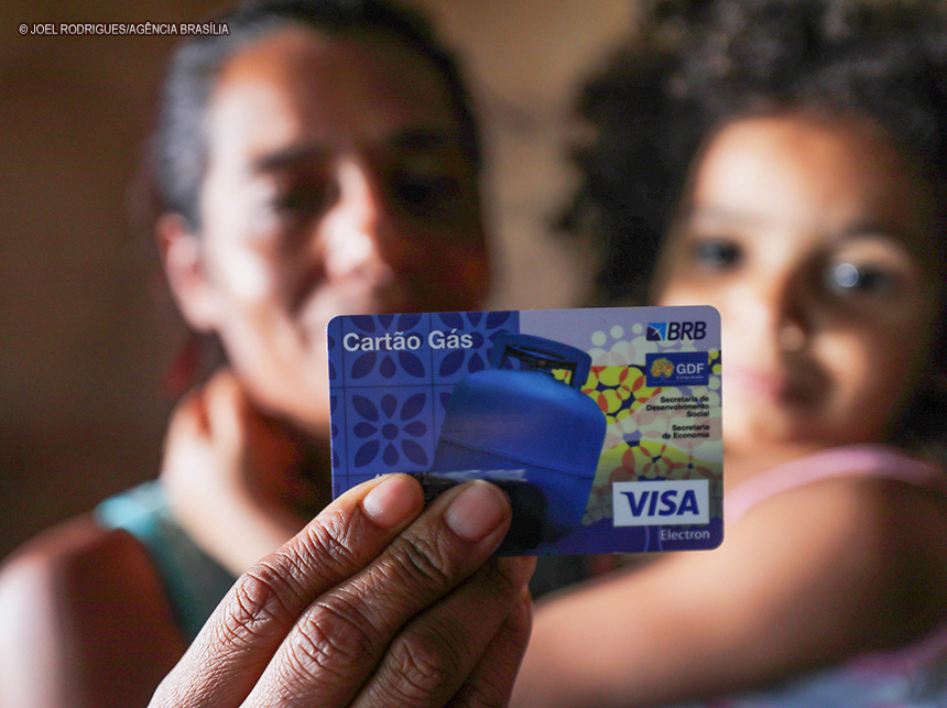 Cartão Gás completa dois anos com 70 mil famílias beneficiadas