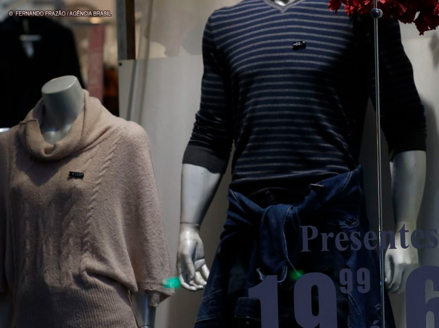 Dia dos Pais deve movimentar R$ 7,6 bilhões em vendas, estima CNC