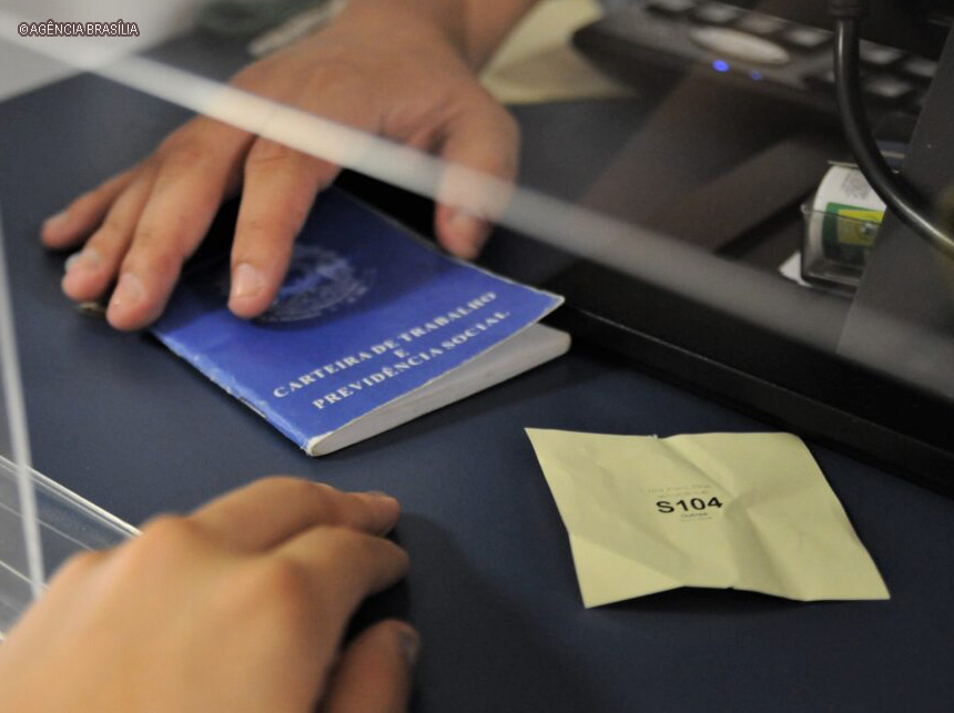 Agências do trabalhador oferecem 495 vagas de emprego nesta terça (28)