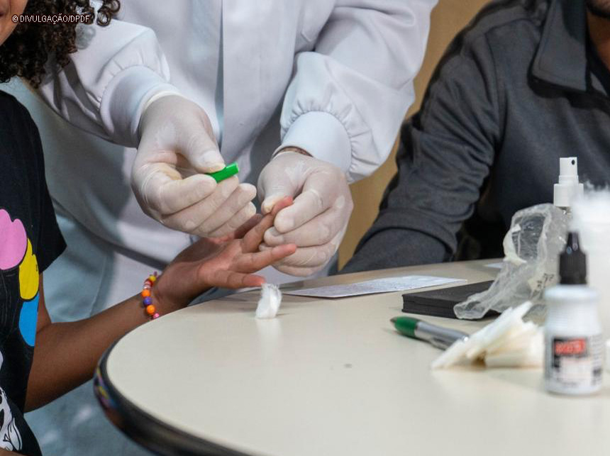 Campanha atende 46 famílias para exames de DNA gratuitos