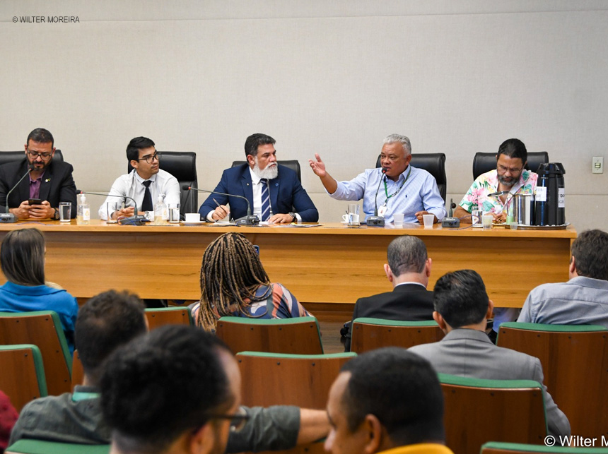 Unidos na defesa pelo Fundo Constitucional: Reunião mobiliza sindicatos e conselhos em prol do FCDF