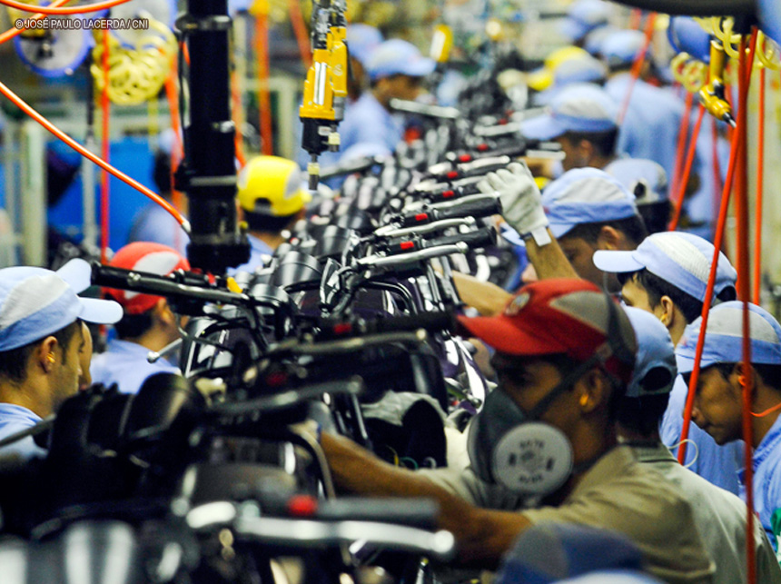 FGV aponta menor nível de “incerteza econômica”, desde 2017, devido a medidas adotadas por Lula