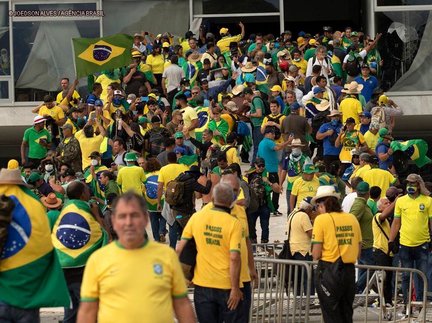 PGR reforça pedido de condenação de 30 investigados pelo 8 de janeiro