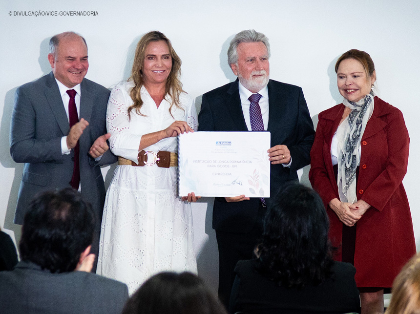 GDF recebe projetos que garantem moradia para idosos