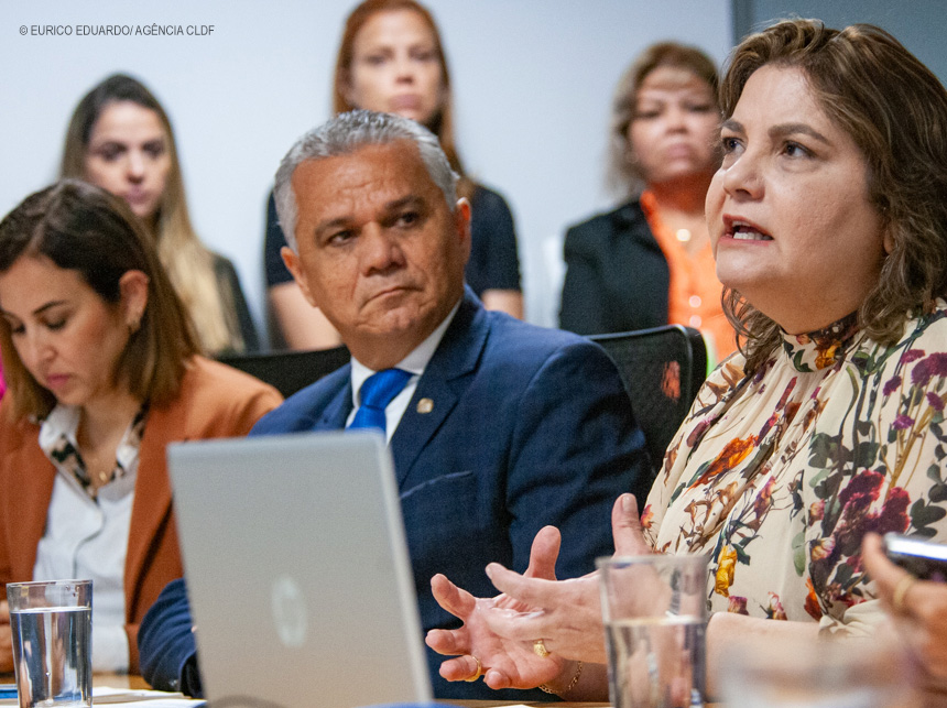 Distritais tratam do acesso a tratamento oncológico com gestores da Saúde do DF