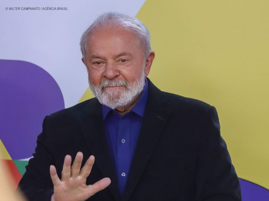 Lula assina medida provisória para taxar fundos de super-ricos