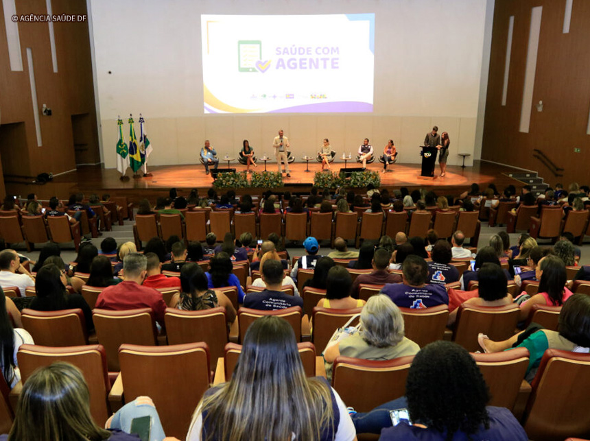 Capacitação de 1.457 agentes de saúde é maior programa de formação do país