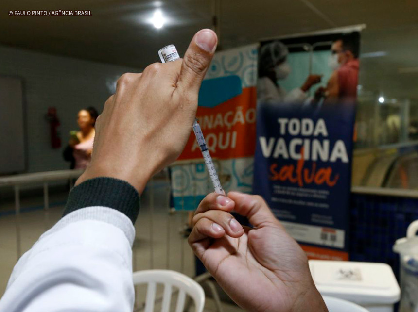 Saúde InfoGripe mantém alerta para aumento de casos de covid-19