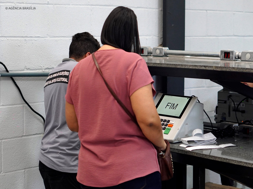 Candidatos a conselheiros tutelares entram no último dia de campanha. Veja os locais de votação