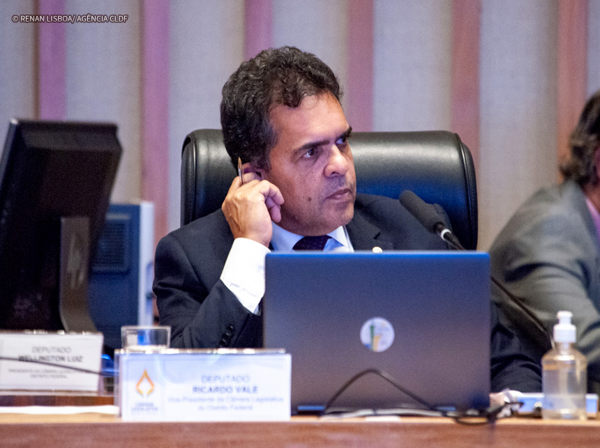 Ricardo Vale realiza audiência pública para debater febre maculosa