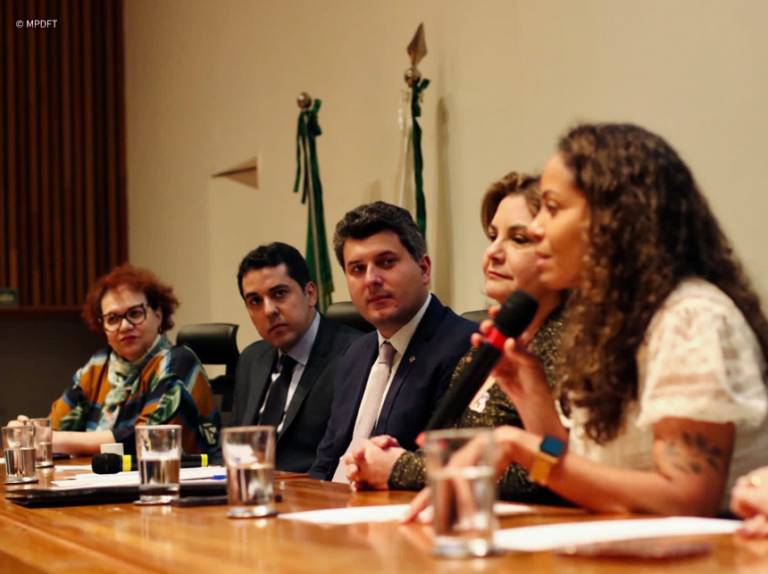 MPDFT participa de homenagem a força-tarefa que reduziu espera oncológica