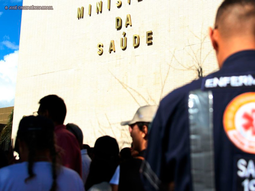 Ministério da Saúde reabre prazo para que gestores enviem dados sobre Piso Salarial da Enfermagem