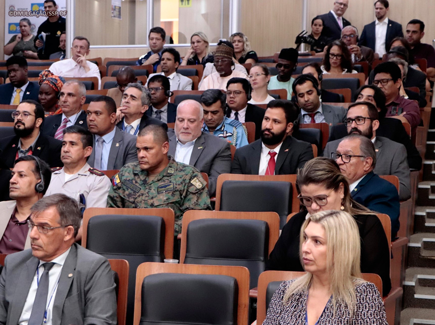 Segurança pública é tema de encontro com representantes de embaixadas no DF