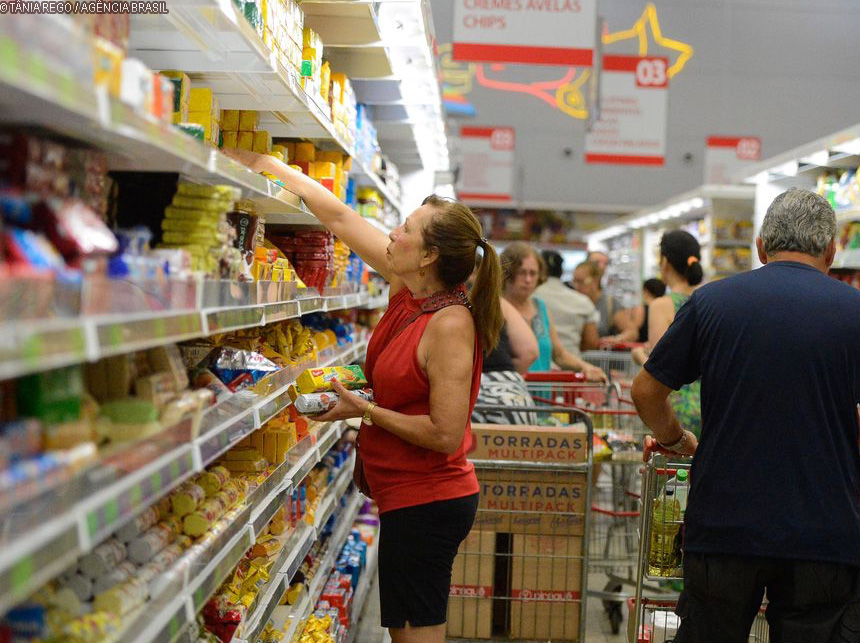 Quase 99% dos ultraprocessados têm ingredientes nocivos