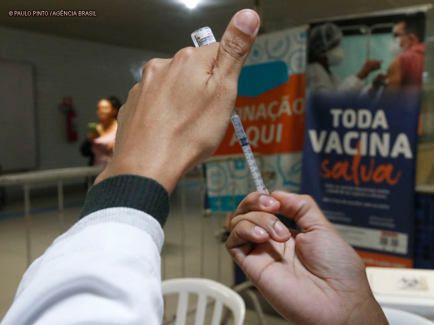 Anvisa autoriza nova fase de testes com vacina brasileira contra covid