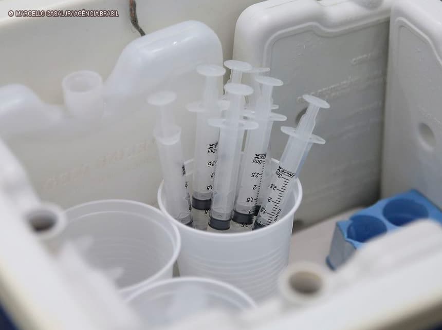 Doenças eliminadas por vacinas matavam mais que guerras mundiais