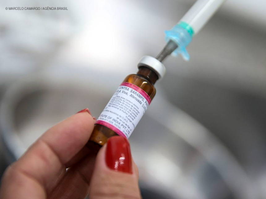 Sarampo matava mais de 2,6 milhões por ano no mundo antes de vacinas