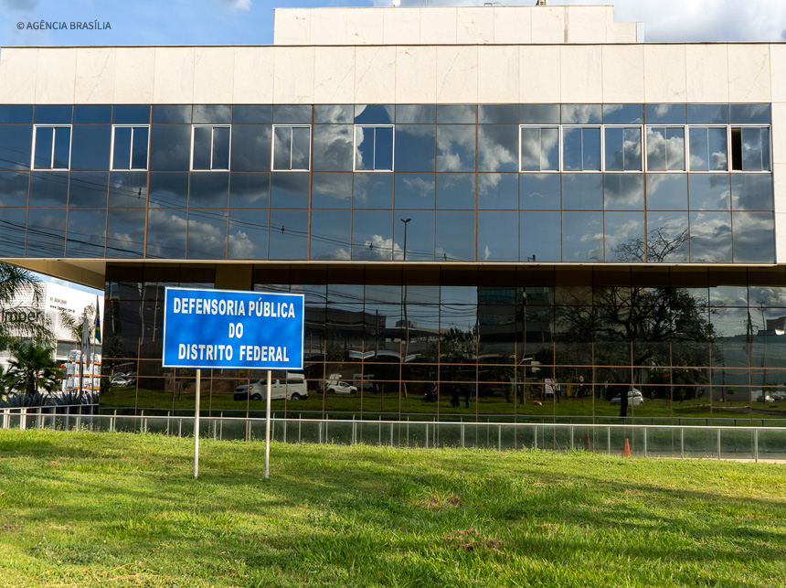 Ação da Defensoria Pública suspende empréstimos fraudulentos