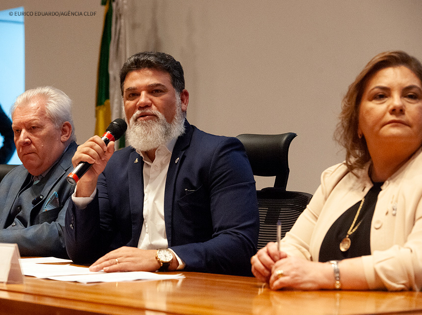 Em homenagem ao Dia do Médico, profissionais debatem sobre precarização