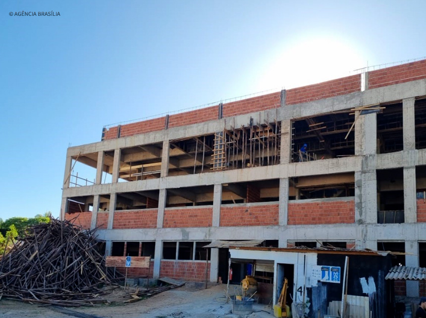 Obras em bloco auxiliar do Hospital de Planaltina entram na fase de alvenaria