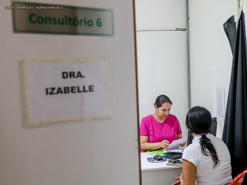 Reconstrução mamária recupera autoestima de mulheres com câncer