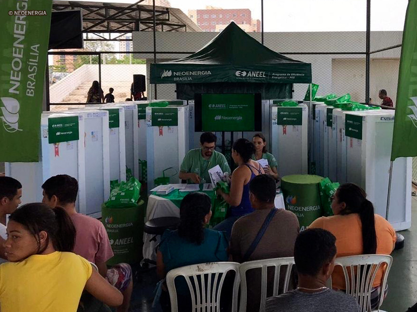 Neoenergia realiza, no sábado (7), troca de 120 refrigeradores antigos dos moradores em Brazlândia
