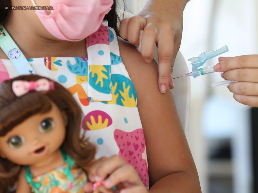 Saúde Vacinação protege crianças de sequelas da covid-19