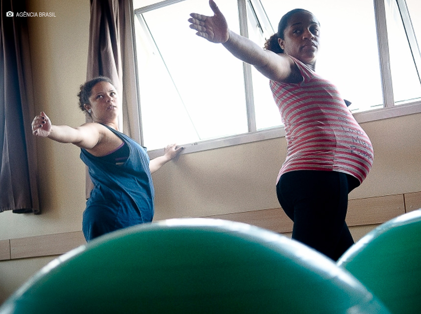 Lei complementa assistência psicológica às gestantes e puérperas