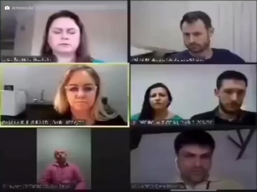 “Sua excelência”, a Juíza, joga compostura no lixo ao exigir liturgia no cargo a uma testemunha