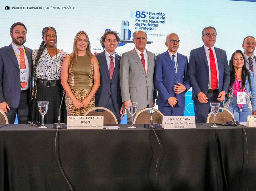 DF trabalha pela integração da saúde e mobilidade com municípios vizinhos