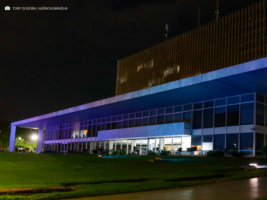 Servidores têm palestra sobre avanços no tratamento do câncer de próstata