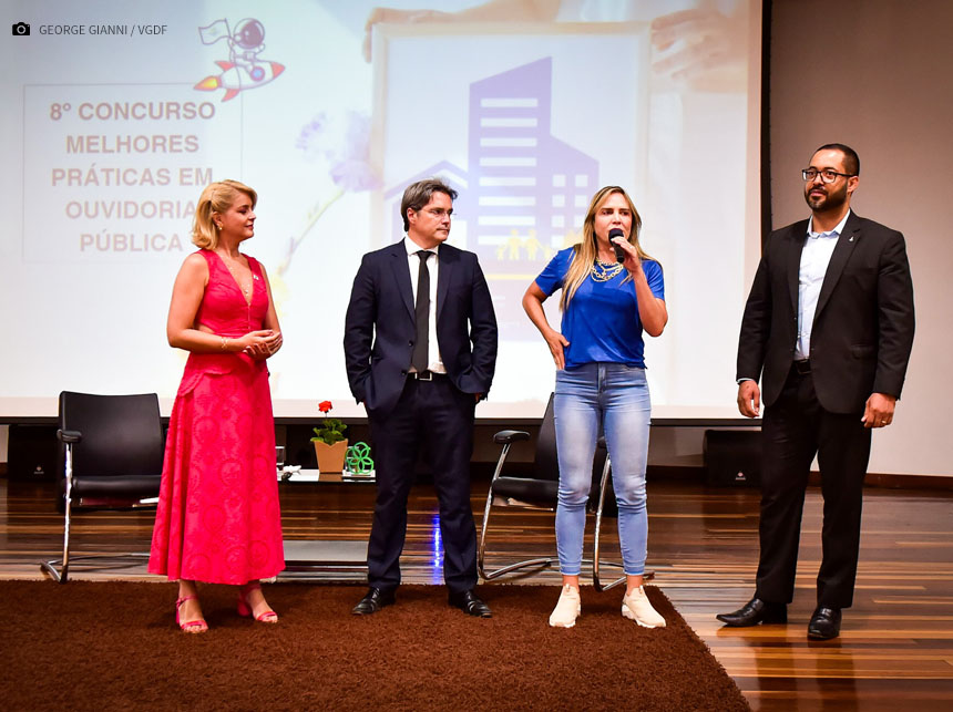 Ouvidores do GDF são premiados na Jornada Sigo-DF 2023