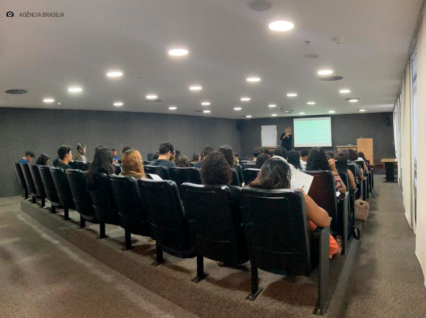 Estudantes podem se preparar para vestibular da UnB com aulão gratuito