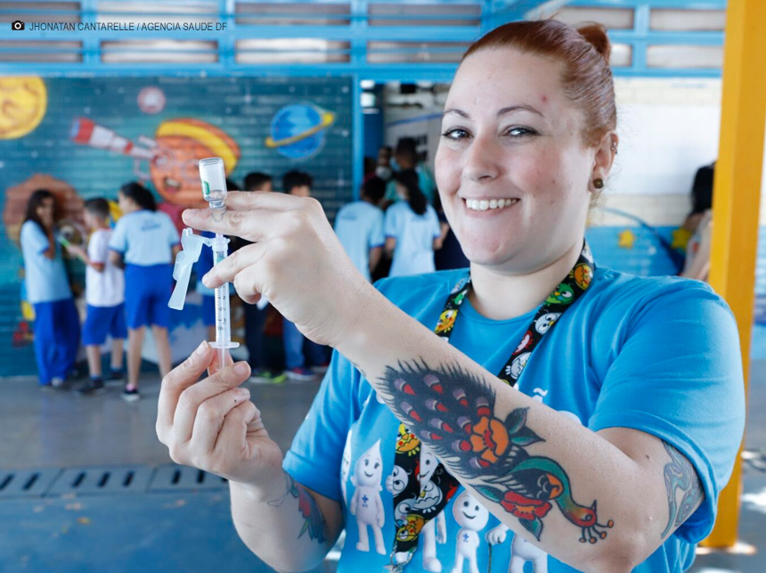 Até outubro, quase 100 mil vacinas foram aplicadas em 540 escolas do DF