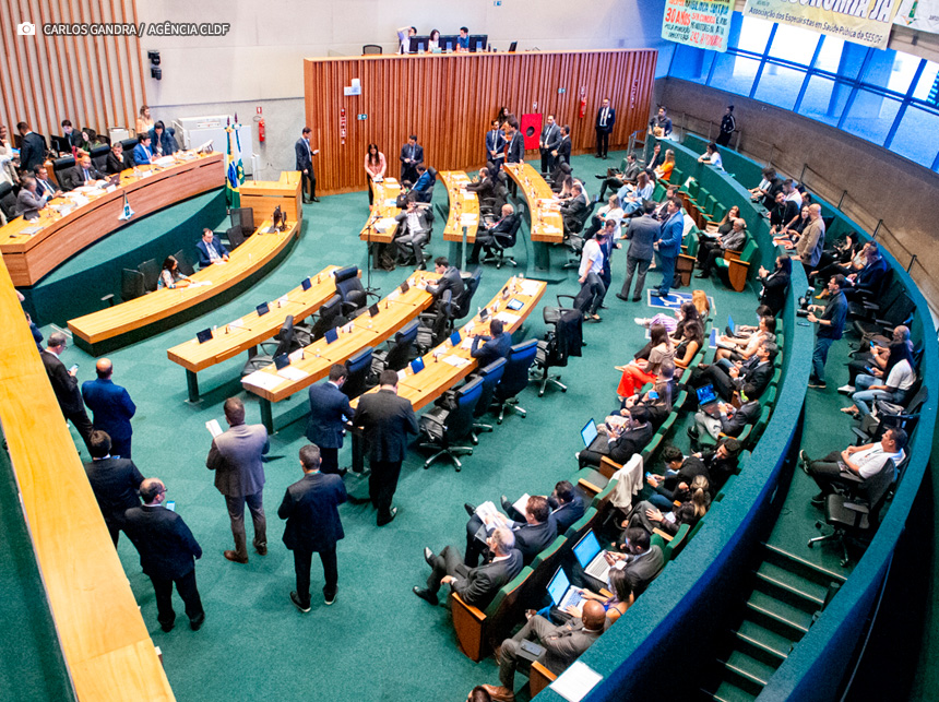 Projetos de deputados sobre saúde são aprovados pela CLDF