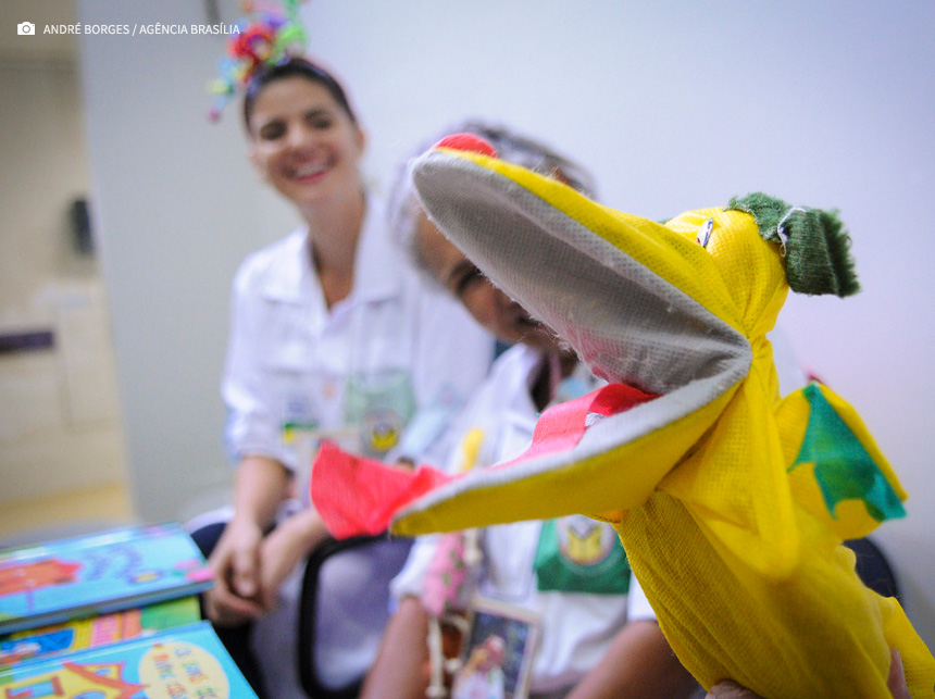 Voluntários levam solidariedade e conforto aos pacientes na rede pública de saúde